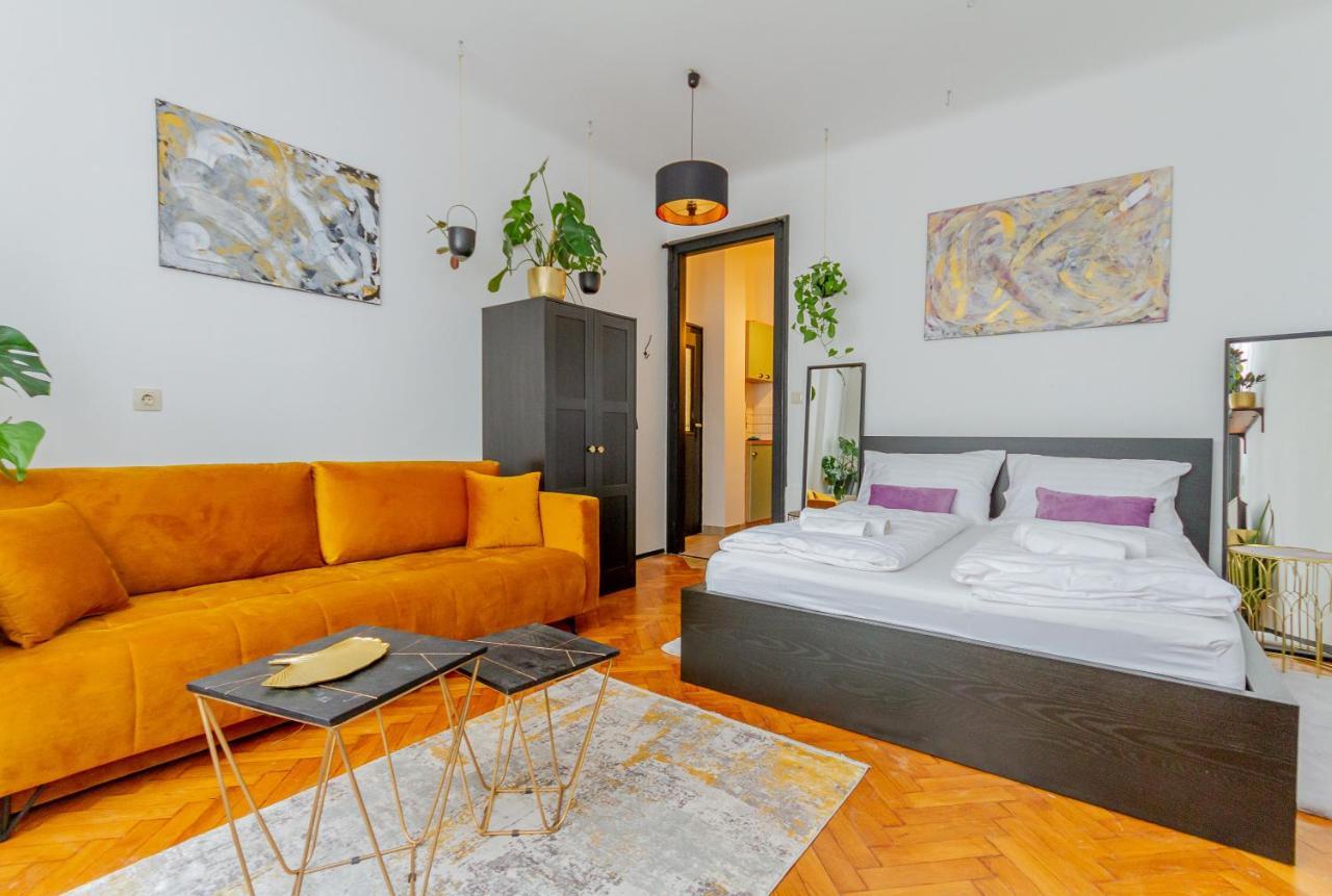 Central Studio @ Jaszai Mari Square Budapest Luaran gambar